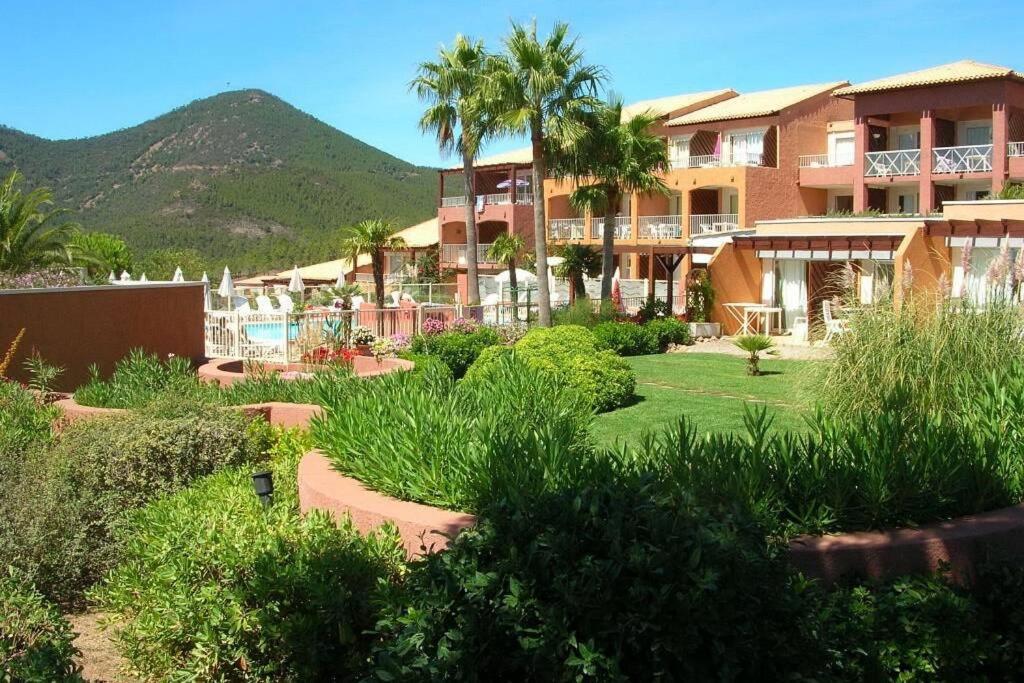 Apartmán Entre Mer Et Massif Forestier De L'Esterel Théoule-sur-Mer Exteriér fotografie
